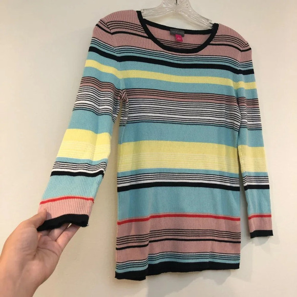 🍁Vince Camuto Colorful Striped Scoop Neck Tee L - Picture 2 of 4